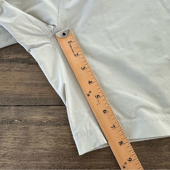 Mack Weldon size Large Tan Nylon Performance Shorts 8” Inseam Activewear Beige - Picture 5 of 7